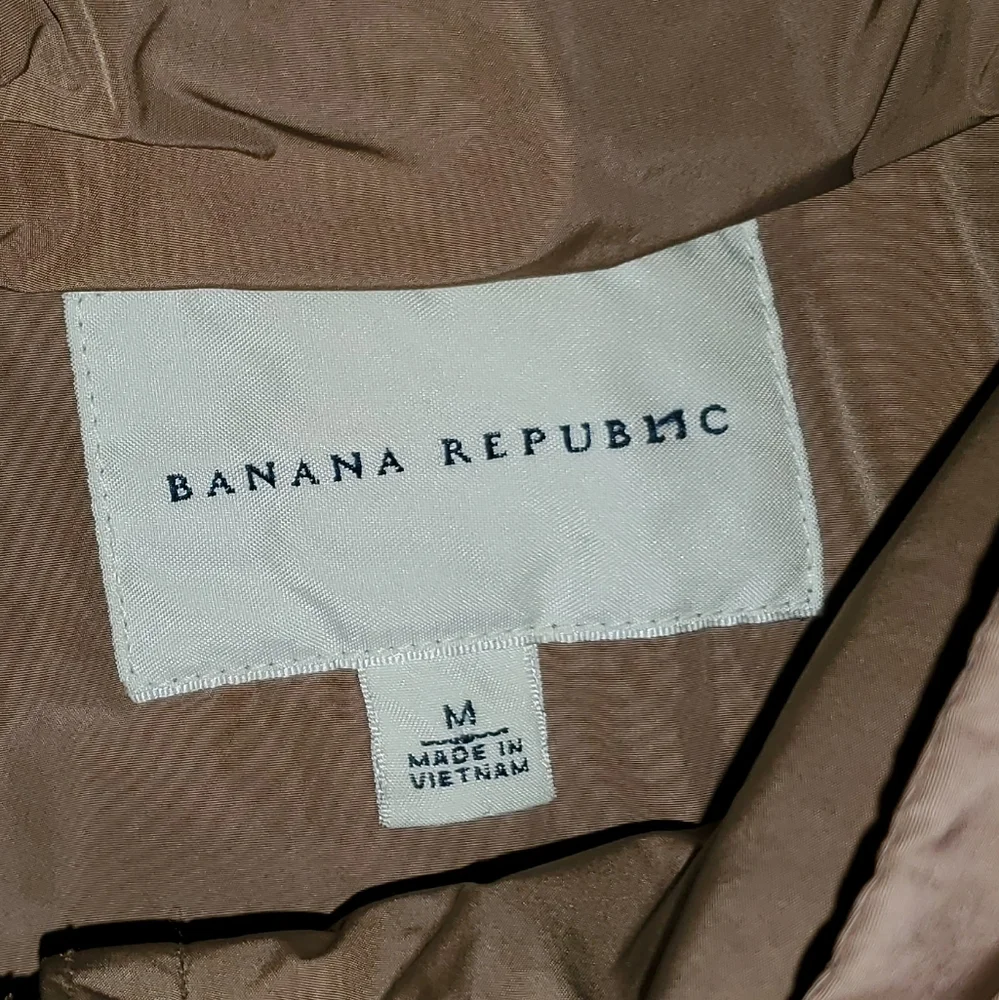 NWOT Banana Republic Windbreaker Vented Rain Coat Jacket